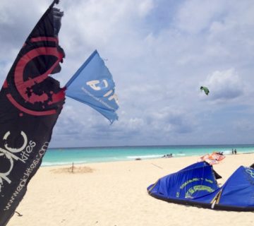 , Windy season with PDC Kiteboarding, Playa Del Carmen Kiteboarding