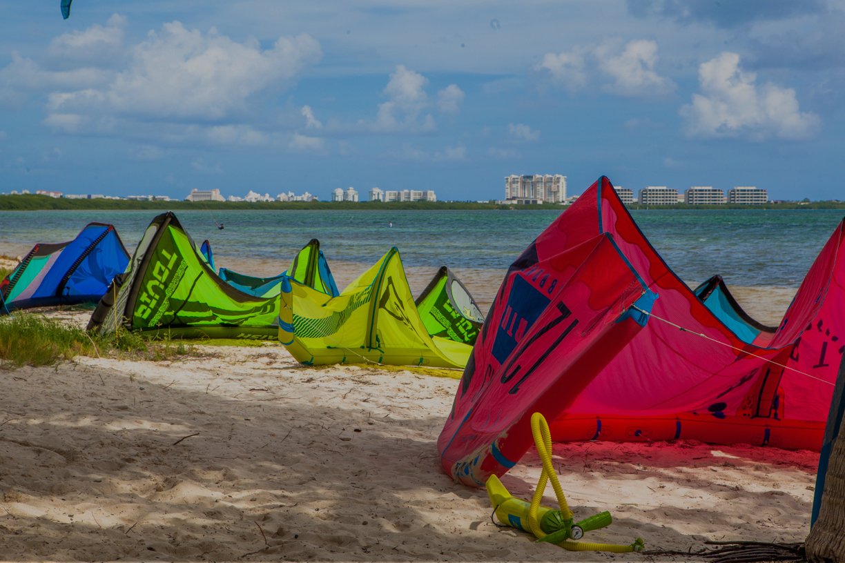 Mexico kiteboarding, windsurfing, kitesurfing, beach kites, kitesurfing equipment, kite sailing, kiteboard Riviera Maya, Cancun, Playa del Carmen, Wake boarding lessons